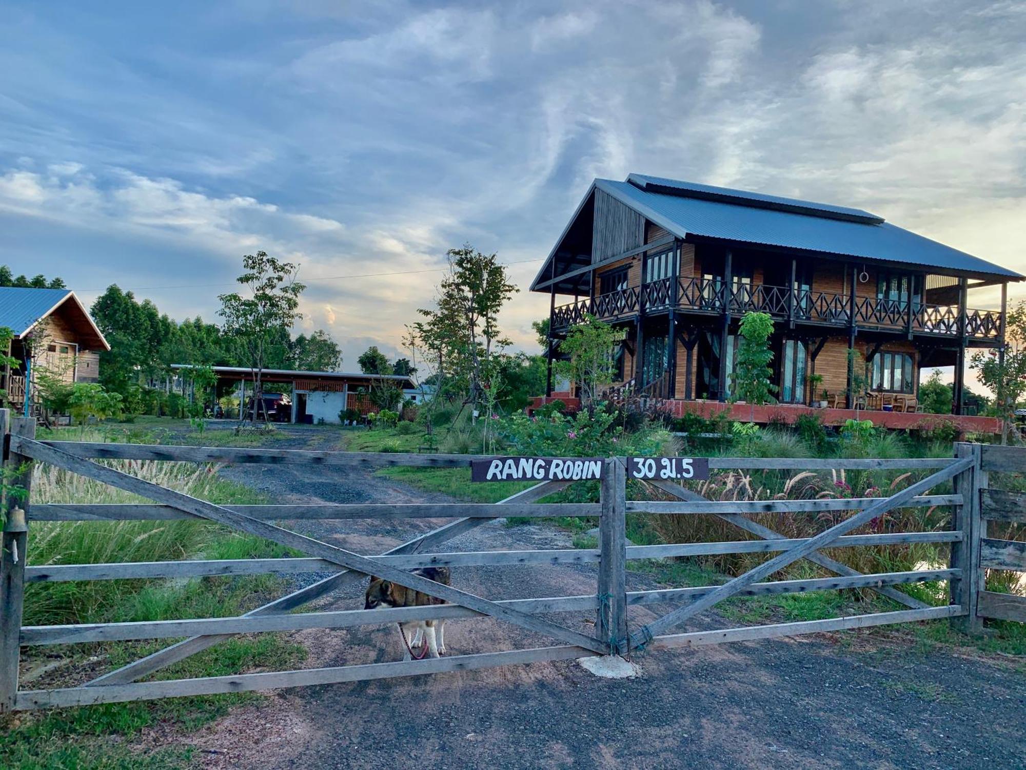 Rang Robin Farmstay For 4 With Pool Ban Wang Muang 외부 사진